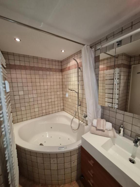 Appartement Therese By Monicare Seefeld in Tirol Buitenkant foto